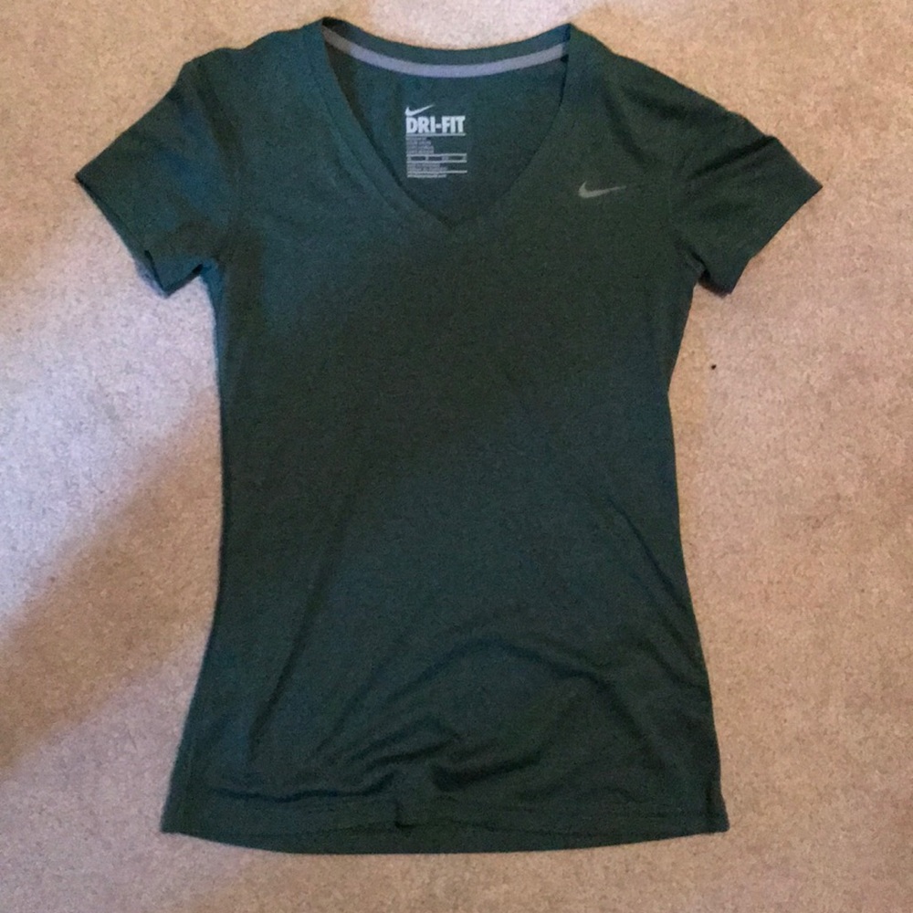 Army green Nike dry fit shirt